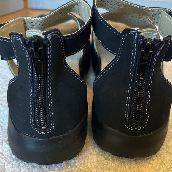 JBU By JAMBU TORRY Gladiator Wedge Black Cutout Sandals, Women’s Size 8.5. - Picture 5 of 7